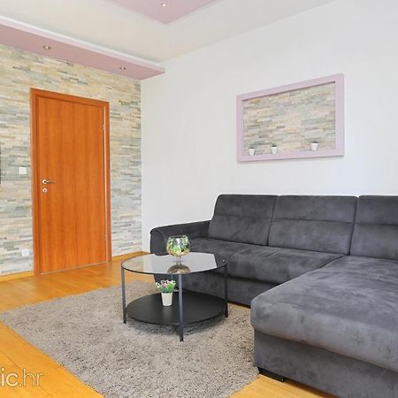 Deluxe Apartment Bagaric Trogir Bagian luar foto