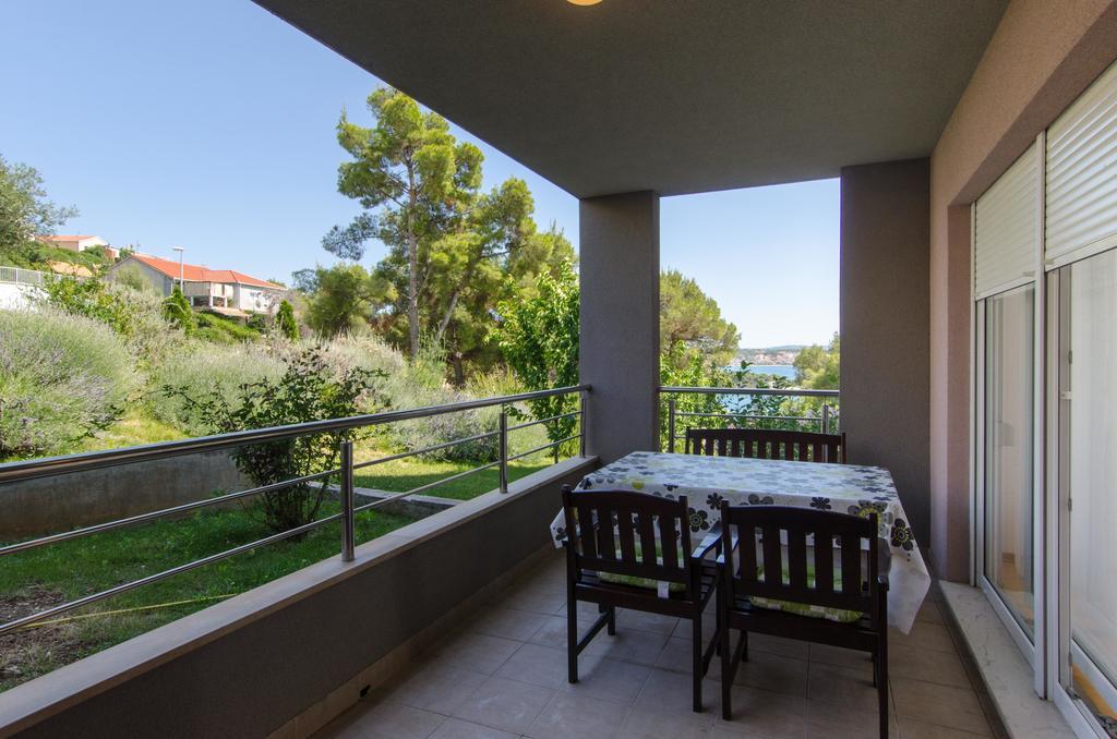 Deluxe Apartment Bagaric Trogir Ruang foto