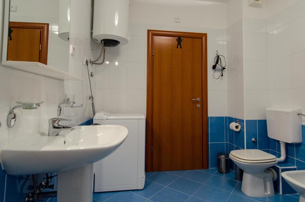 Deluxe Apartment Bagaric Trogir Ruang foto